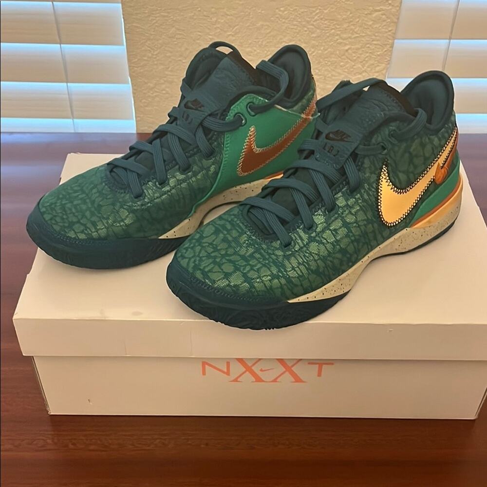 Nike